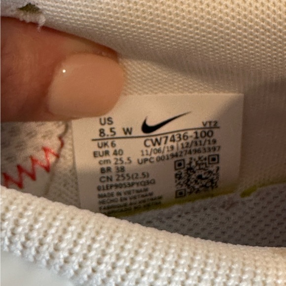 Nike Renew Women’s Sneakera - Picture 9 of 9